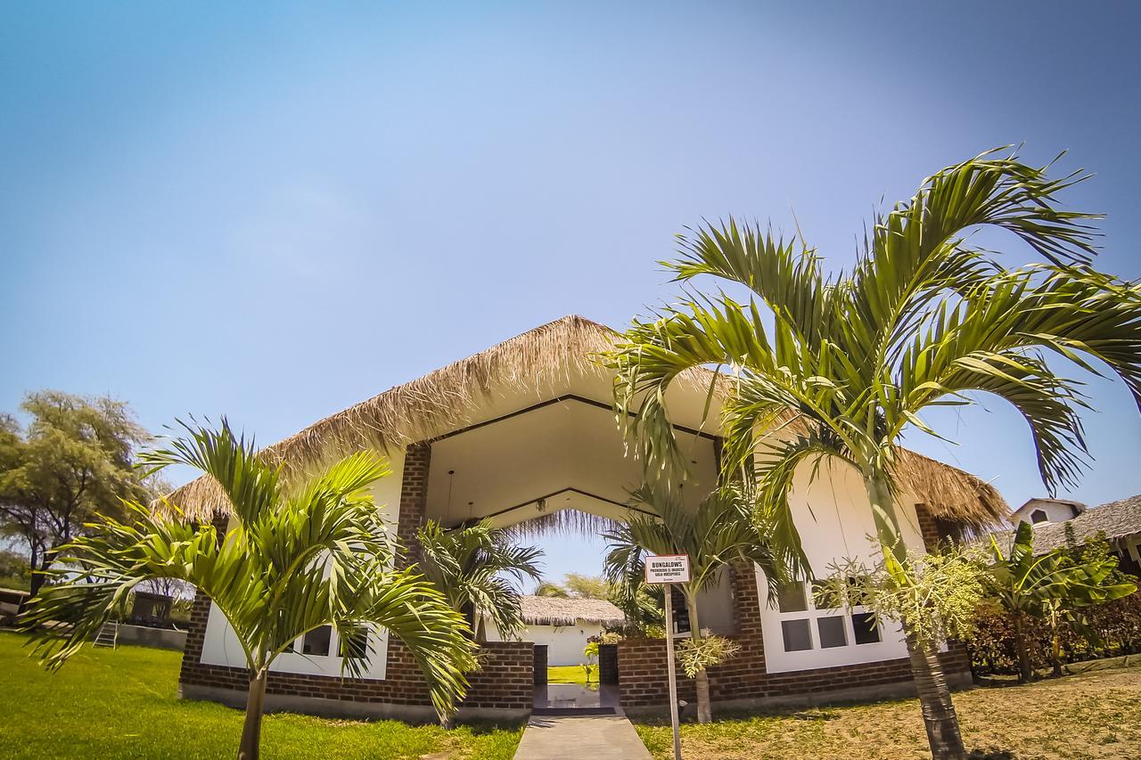 La Choza Bungalows Tambo Grande Exteriör bild