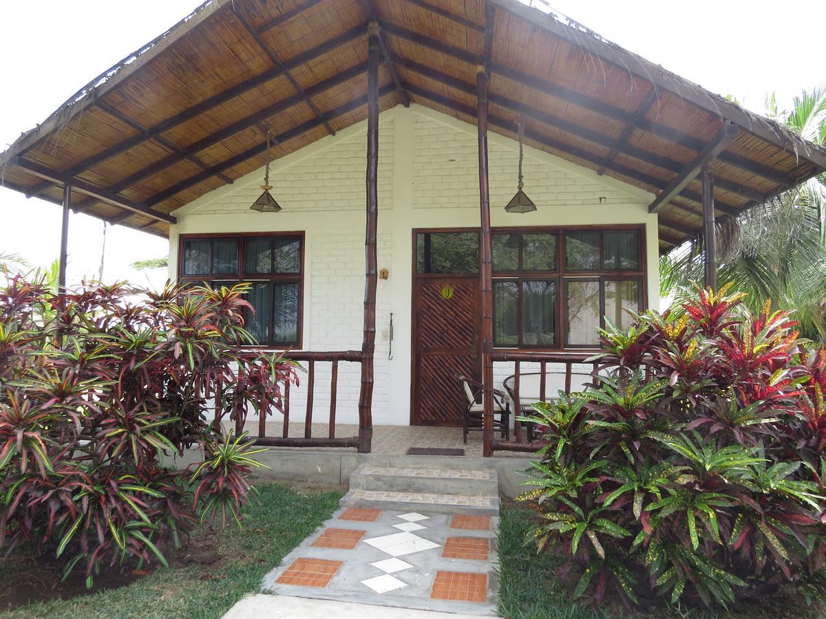 La Choza Bungalows Tambo Grande Exteriör bild